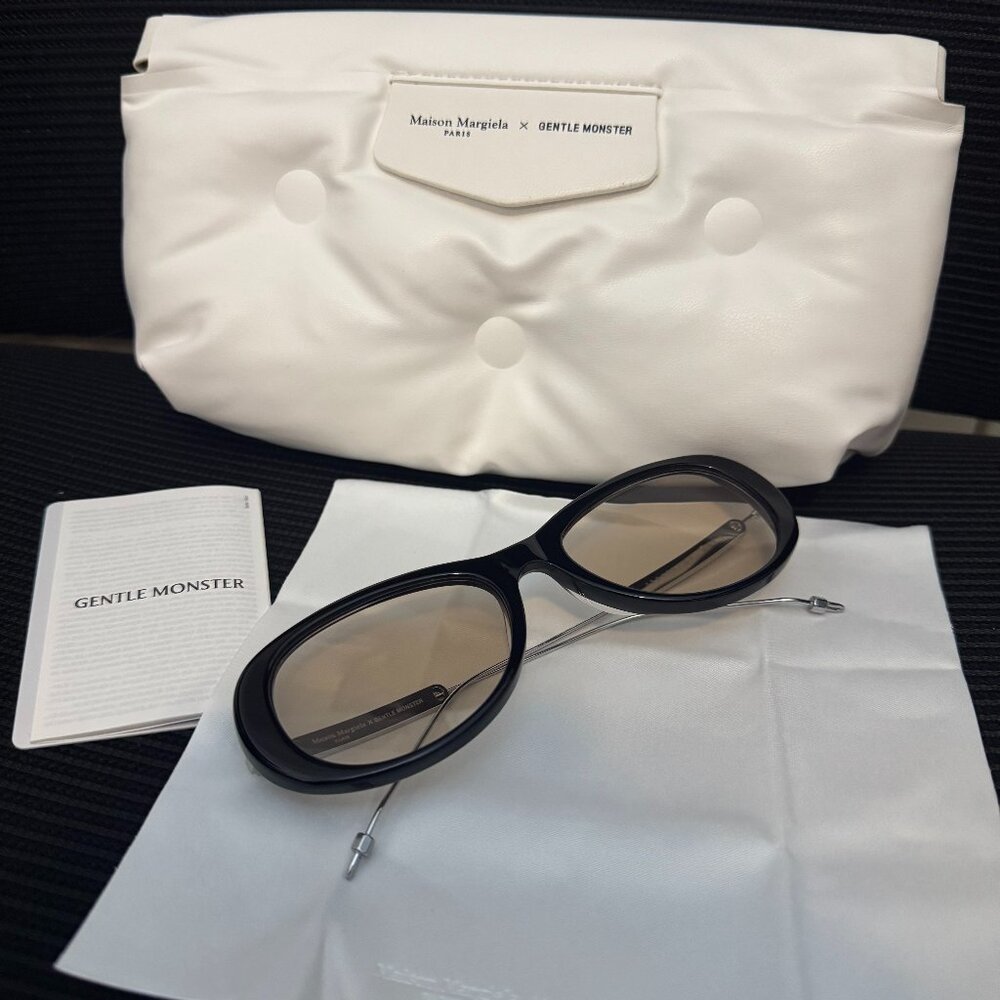Maison Margiela x Gentle Monster Black Oval Sunnies – Viral Look